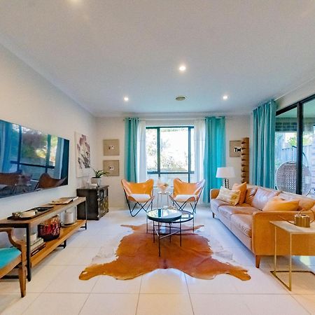 Stayau 4Br Designer Home In Knox 南万提那 外观 照片